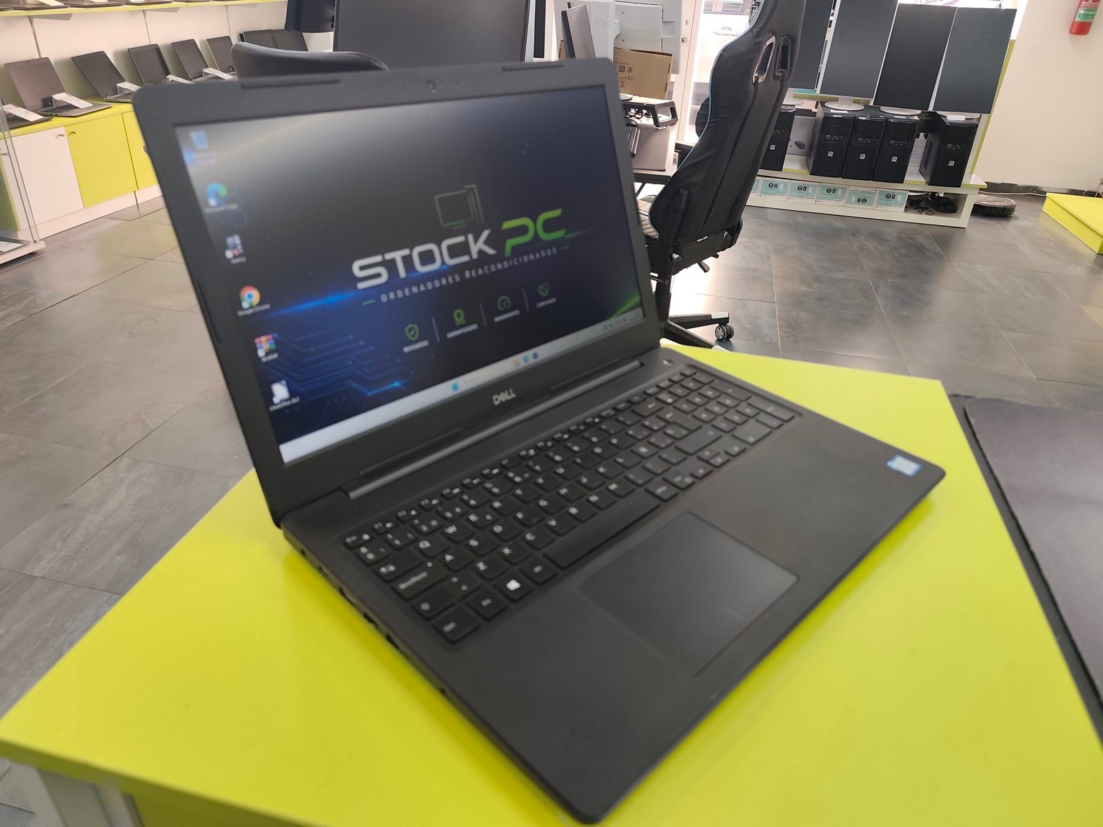 Dell Latitude 3590 i7 8ª Gen | 8GB RAM | SSD 512GB | 15,6" Full HD/ AMD Radeon R7 M460 2GB - Imagen 2
